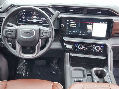 Used 2025 GMC Sierra 2500 Denali Ultimate AWD/4WD image 29