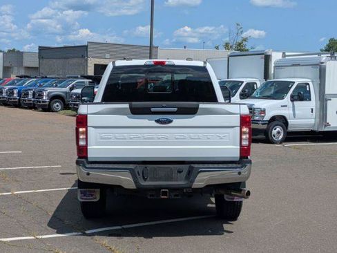 Certified 2022 Ford F250 XLT w/ XLT Premium Package AWD/4WD image 4