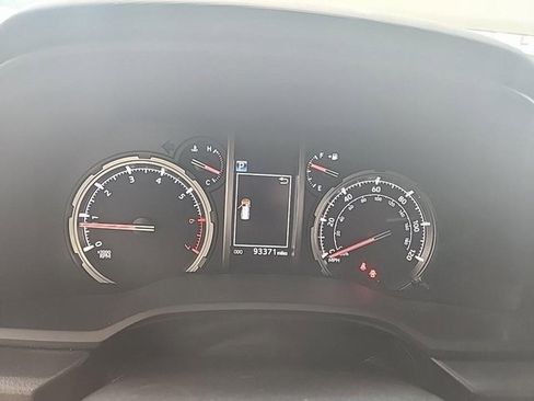 Used 2022 Toyota 4Runner TRD Off-Road image 4