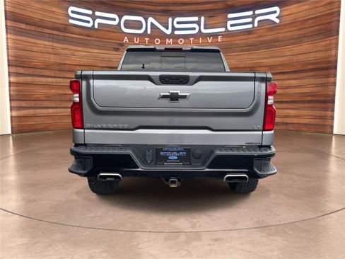 Used 2021 Chevrolet Silverado 1500 LT Trail Boss w/ Convenience Package II image 5