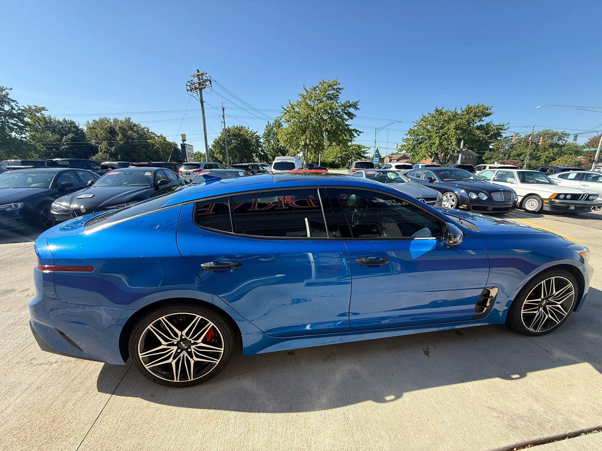 Used 2022 Kia Stinger GT1 AWD/4WD image 7