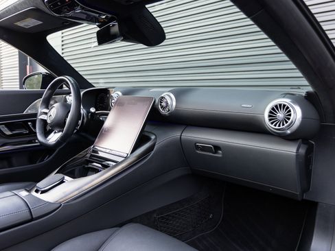 Used 2022 Mercedes-Benz SL 63 AMG 4MATIC image 25