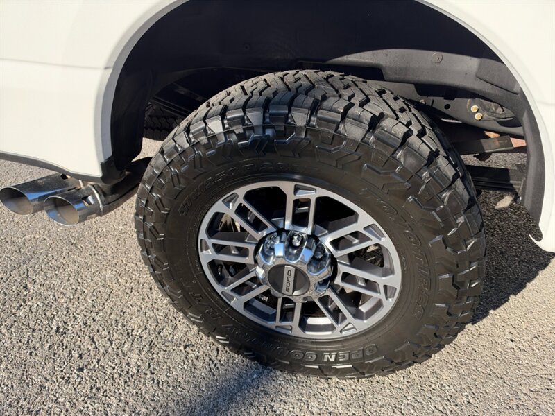 Used 2024 Ford F350 Limited w/ FX4 Off-Road Package AWD/4WD image 12