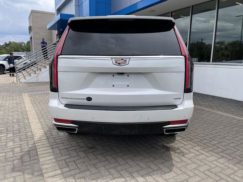 Certified 2024 Cadillac Escalade Premium Luxury w/ Performance Package AWD/4WD image 4