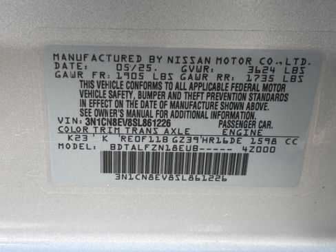 Used 2025 Nissan Versa SV FWD image 27