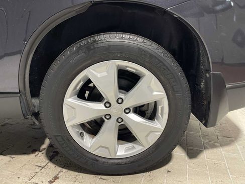 Used 2016 Subaru Forester 2.5i Limited AWD/4WD image 8