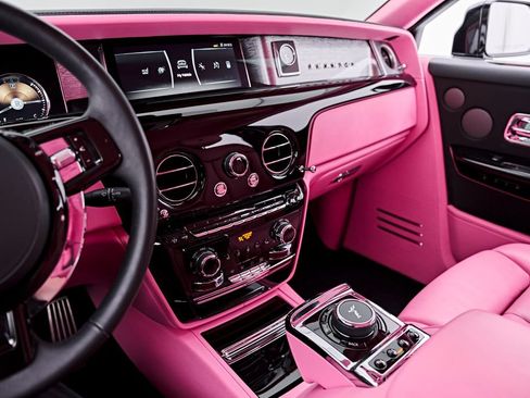 Used 2024 Rolls-Royce Phantom Sedan w/ The Phantom Package RWD image 72