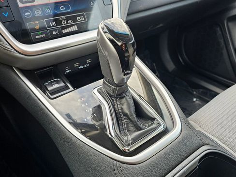 Used 2021 Subaru Outback Premium image 11