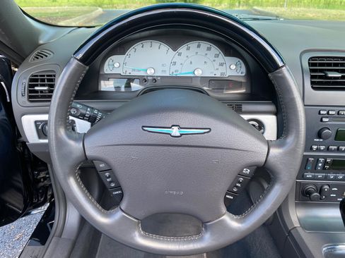 Used 2002 Ford Thunderbird Deluxe image 26