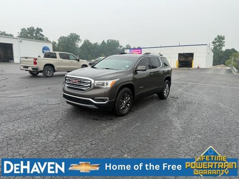 Used 2019 GMC Acadia SLT w/ LPO, Floor Liner Package FWD image 2