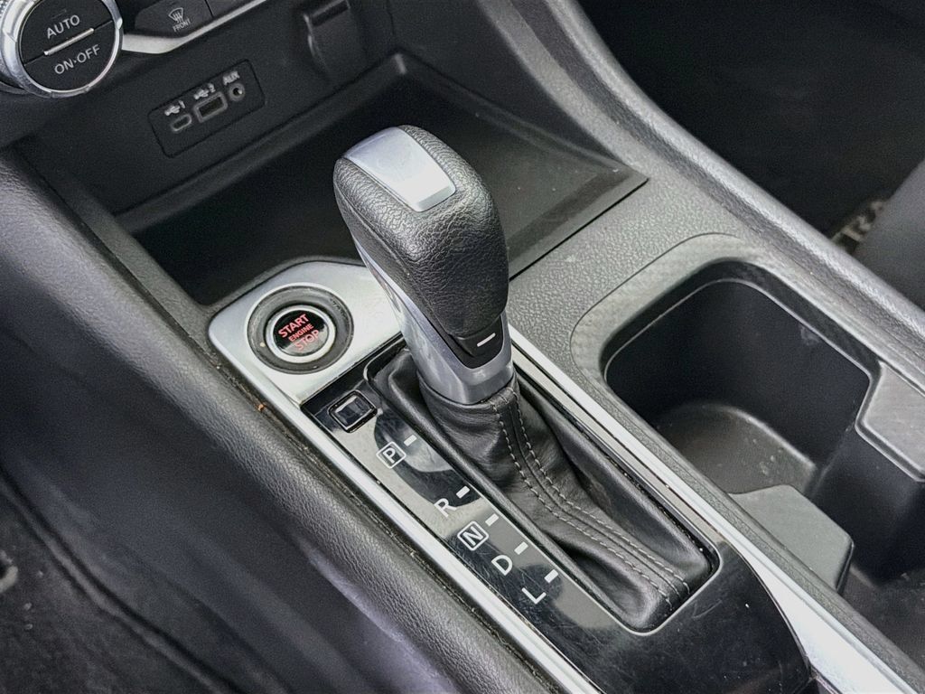 Used 2021 Nissan Sentra SV FWD image 19