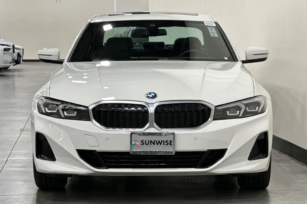 Certified 2024 BMW 330e w/ Convenience Package RWD image 9