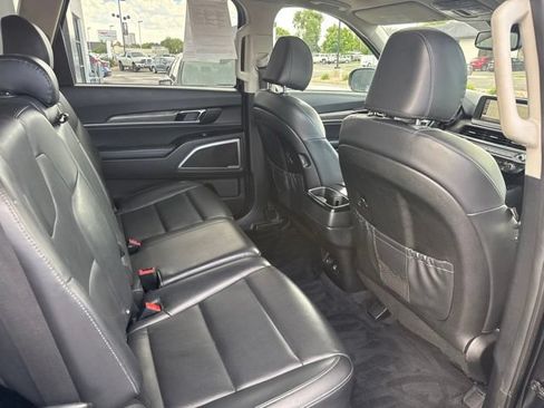 Used 2020 Kia Telluride EX AWD/4WD image 25