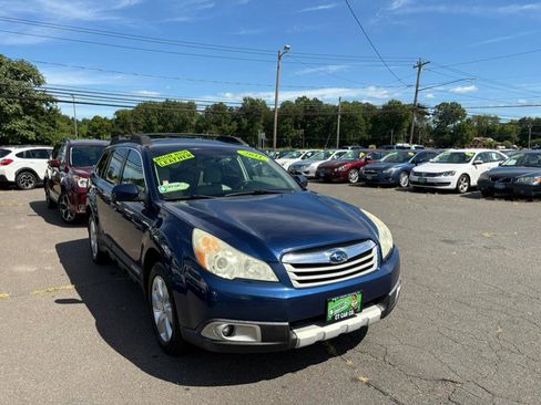 Used 2011 Subaru Outback 2.5i Limited image 1