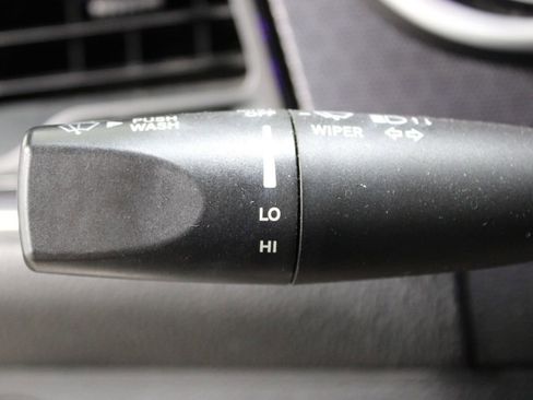 Used 2016 Dodge Challenger SXT Plus image 24