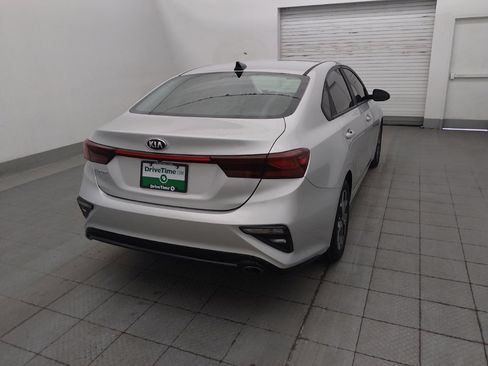 Used 2020 Kia Forte LXS FWD image 9