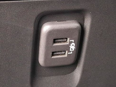 Certified 2023 Chevrolet Traverse LT AWD/4WD image 13