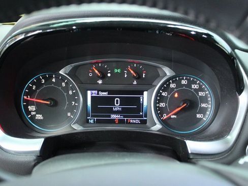 Used 2019 Chevrolet Traverse LT image 13