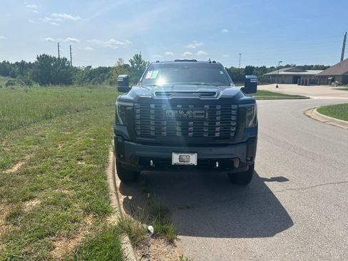 Used 2025 GMC Sierra 2500 Denali Ultimate w/ Max Trailering Package AWD/4WD image 16