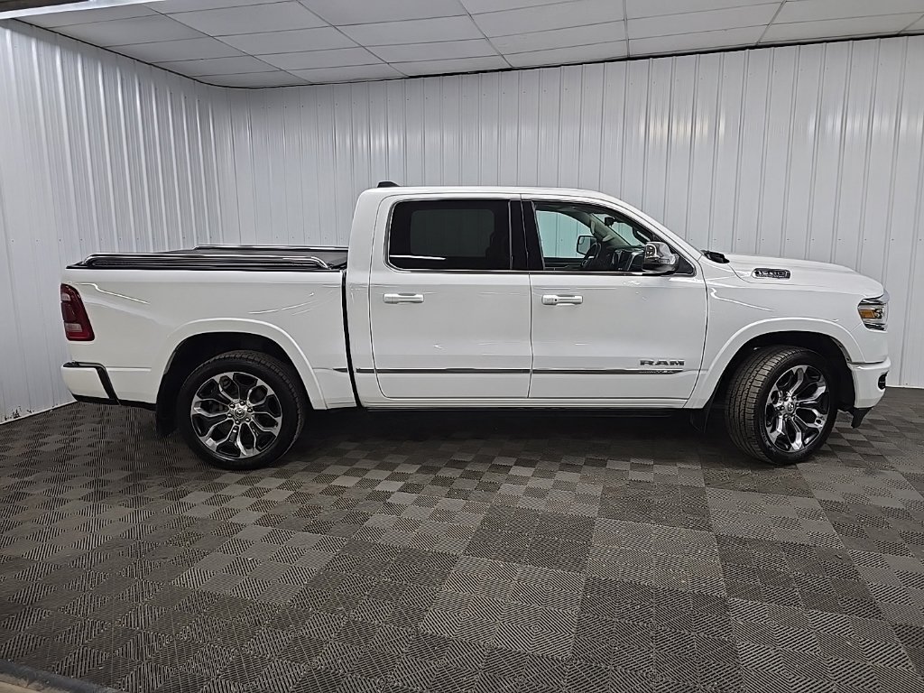 Used 2024 RAM 1500 Limited AWD/4WD image 2