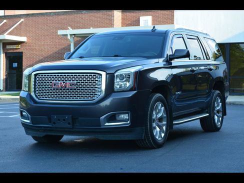 Used 2017 GMC Yukon SLT RWD image 1