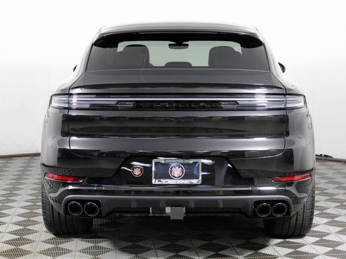 New 2026 Porsche Cayenne Coupe image 6