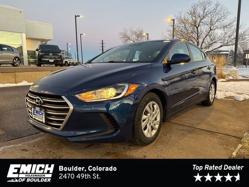 Used 2018 Hyundai Elantra SE image 1