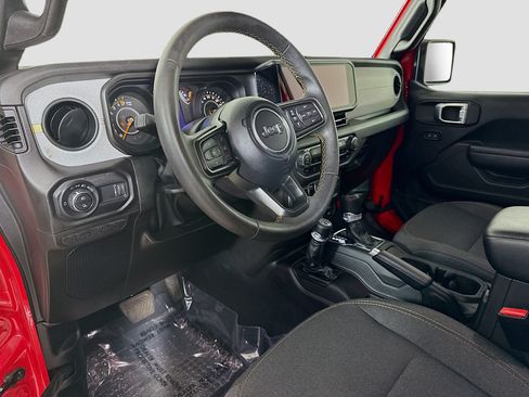 Used 2024 Jeep Gladiator Sport AWD/4WD image 23