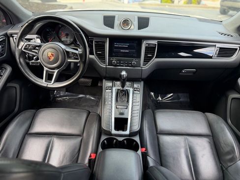 Used 2017 Porsche Macan S image 41