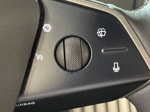 Used 2024 Tesla Cybertruck AWD Crew Cab image 19