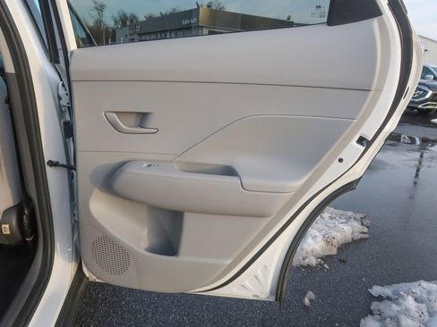 Used 2024 Hyundai Kona SEL w/ Convenience Package image 19