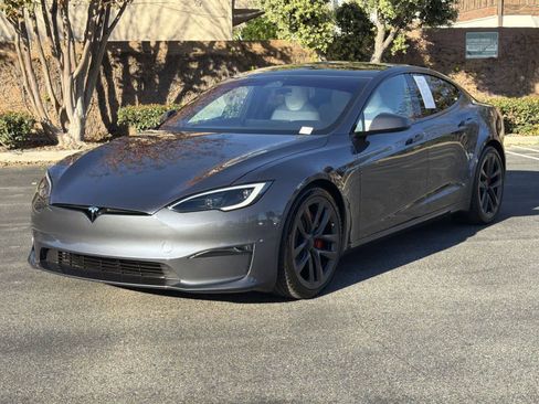 Used 2023 Tesla Model S Plaid image 8