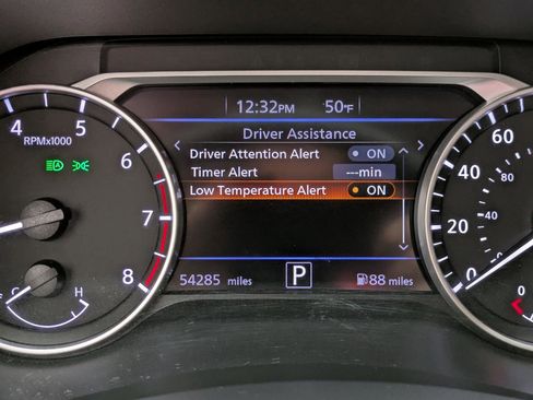 Used 2023 Nissan Sentra SV image 6