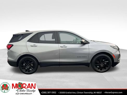 Certified 2024 Chevrolet Equinox LS w/ LS Convenience Package FWD image 8