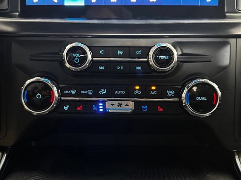Used 2022 Ford F150 Platinum w/ Equipment Group 701A High AWD/4WD image 21