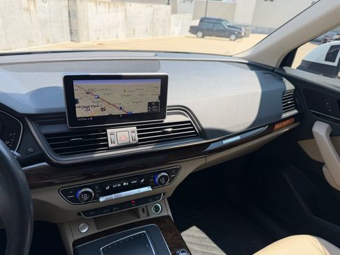 Used 2018 Audi Q5 2.0T Premium Plus AWD/4WD image 18