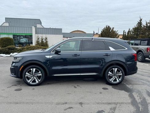 Used 2023 Kia Sorento EX AWD/4WD image 7