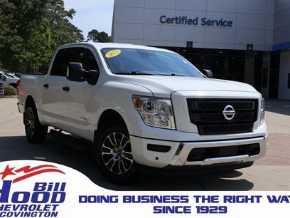 Used 2023 Nissan Titan SV w/ SV Convenience Package
