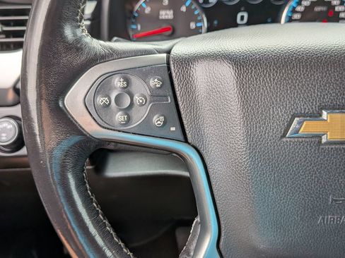 Used 2019 Chevrolet Suburban Premier w/ Premier Plus Edition AWD/4WD image 21