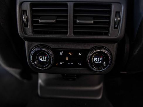 Used 2020 Land Rover Range Rover Velar SV Autobiography Dynamic image 36