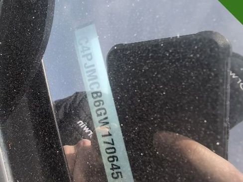 Used 2016 Jeep Cherokee Latitude w/ Cold Weather Group image 19