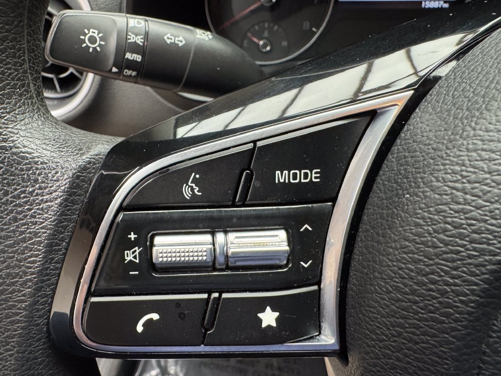 Used 2023 Kia Forte LXS w/ LXS Technology Package FWD image 14