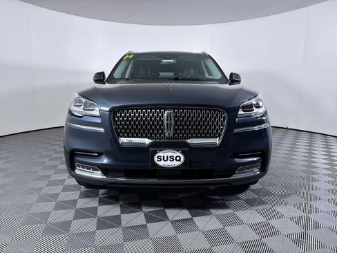 Used 2024 Lincoln Aviator Reserve w/ Equipment Group 201A AWD/4WD image 2