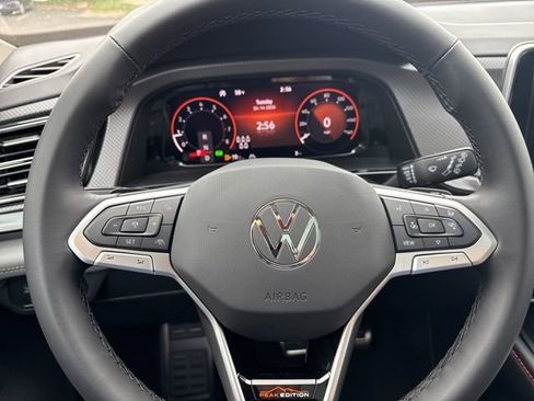 New 2026 Volkswagen Atlas Peak Edition AWD/4WD image 13