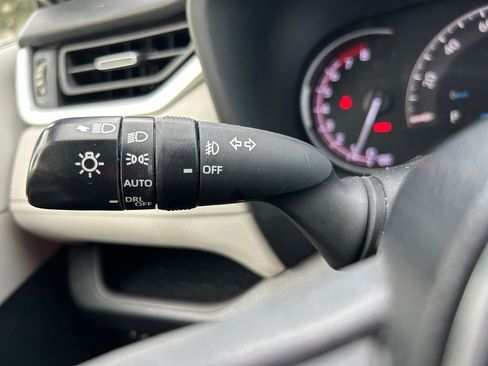 Certified 2023 Toyota RAV4 XLE Premium AWD/4WD image 22