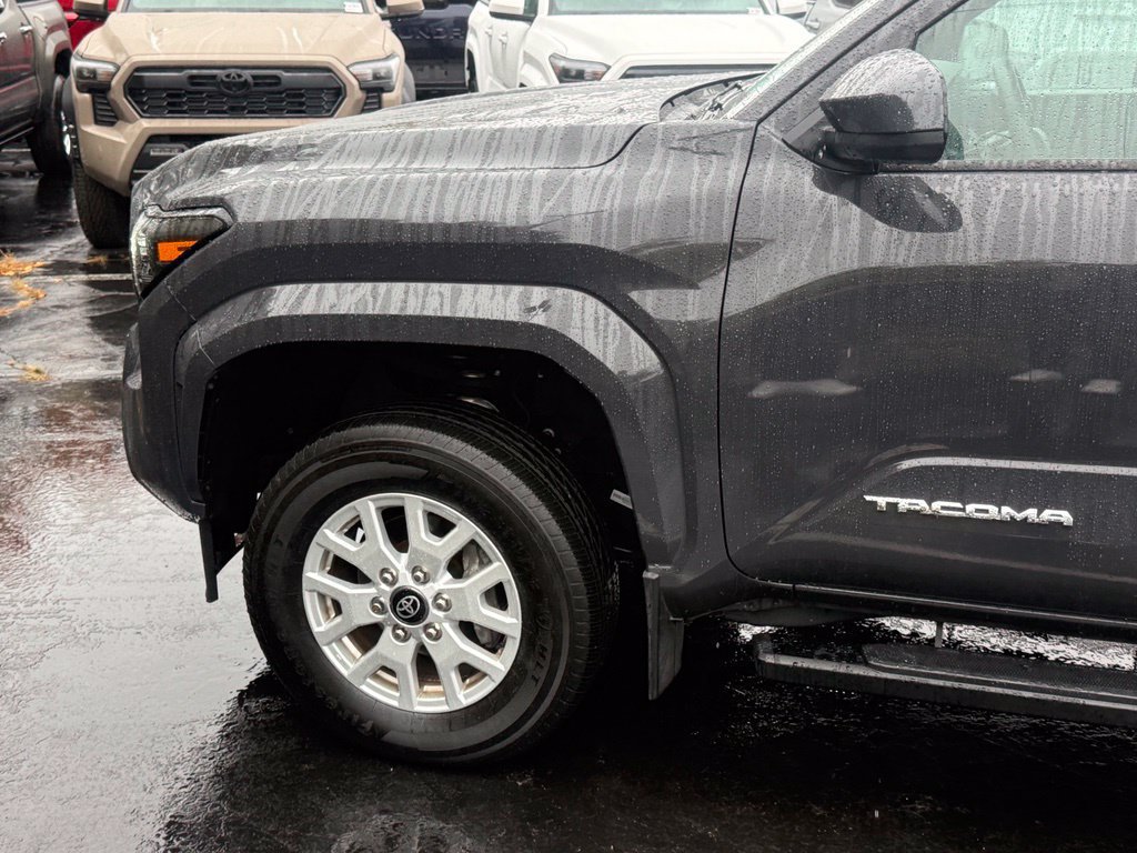 Used 2024 Toyota Tacoma SR5 AWD/4WD image 2