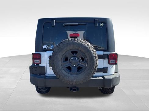 Used 2016 Jeep Wrangler Unlimited Sport w/ Max Tow Package image 4