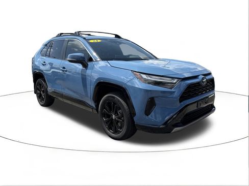 Used 2024 Toyota RAV4 SE AWD/4WD image 1