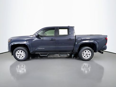 Used 2026 Toyota Tacoma SR5 image 9