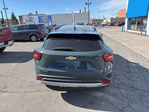 New 2026 Chevrolet Trax LT w/ Driver Confidence Package image 10